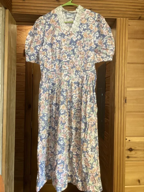 Vintage Laura Ashley Prairie Cottage Floral dress Size 14