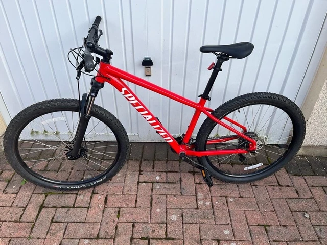 SPECIALIZED ROCKHOPPER 27.5& Mountain Bike - Hardtail MTB Medium £225. ...
