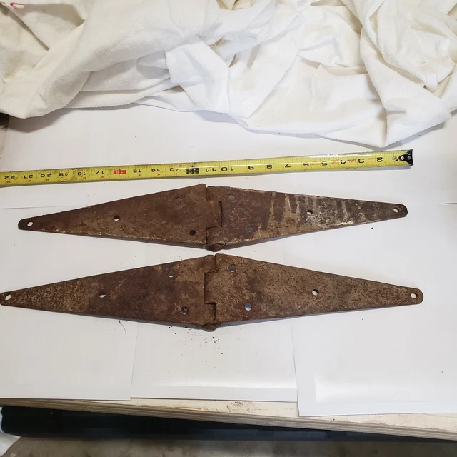 Pair Antique Rusty Barn  Strap Hinges Farmhouse Gate Rustic Decor 20 1/2 x 3 1/2 4