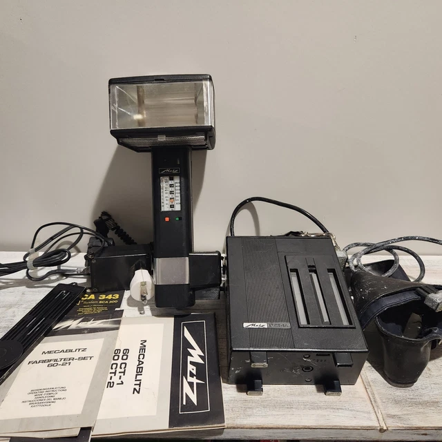 Metz 60CT-2 Flash Head w/Mecablitz 60 CT 1/2 PowerPack FOR PARTS OR REPAIR AS-IS