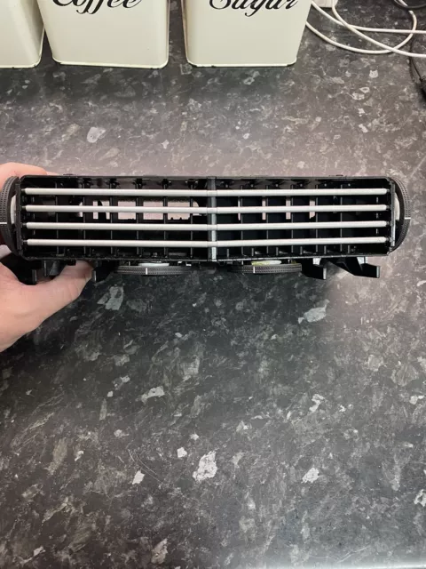 Vauxhall Astra H Mk5 Dash Centre Air Vent Grills In Silver 24465731 XSW05