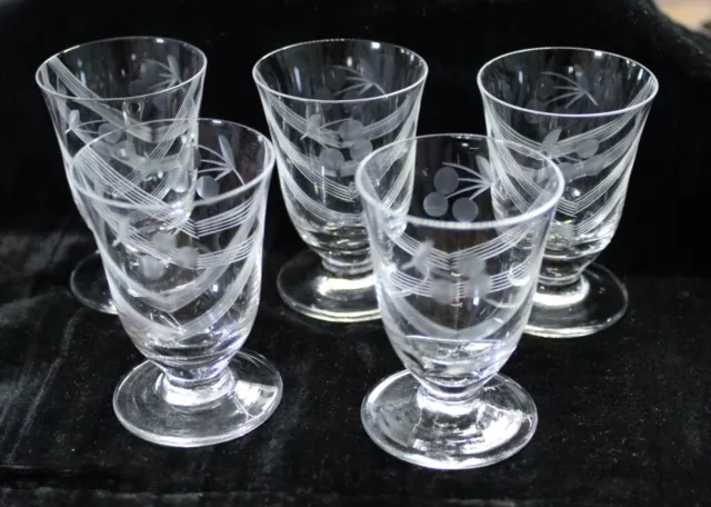 Ensemble de 5 Verres à Liqueur en Cristal gravés sur pied - Art Déco - 1920/1930