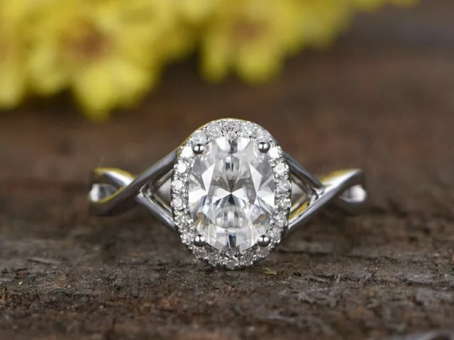 Bague de fiançailles en diamant simulé de taille ovale de 2,25 ct, à tige...