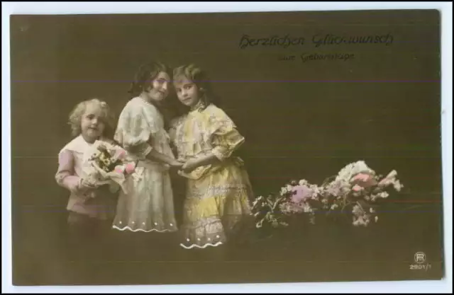 Y1704/ Glückwunsch zum Geburtstag Mädchen mit Blumenstrauß 1913 Foto AK