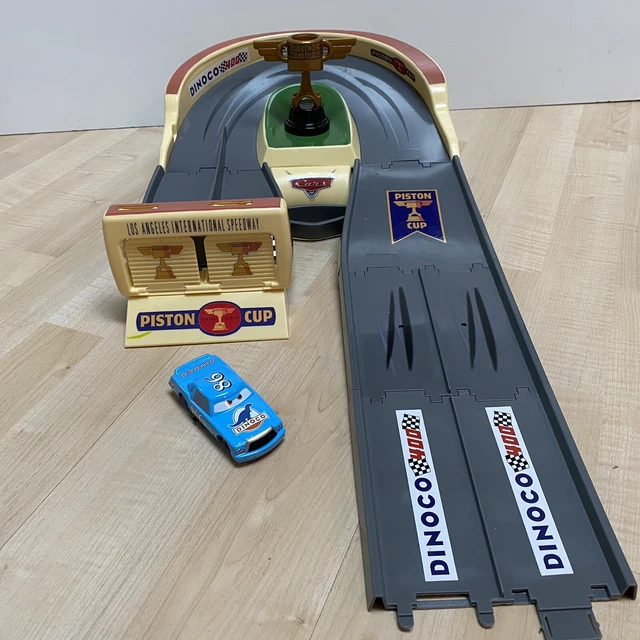 Dinoco race hot sale track