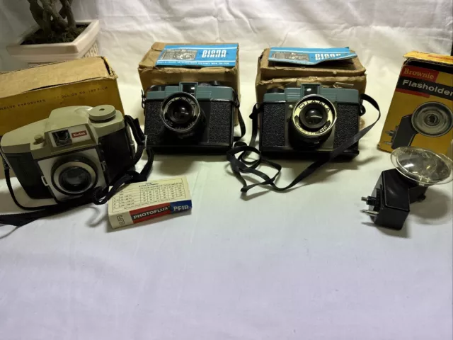 Vintage Cameras Collection Brownie Cresta 3 & 2 Diana’s With Brownie Flash 4