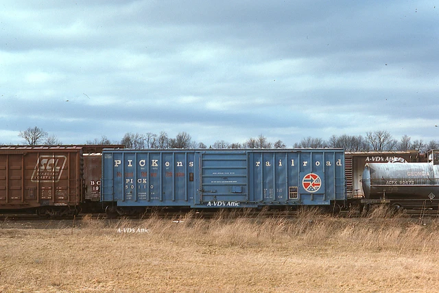 Orig slide Pickens Railway boxcar  50110 50 ft VINTAGE Oneonta NY 1976  BIN