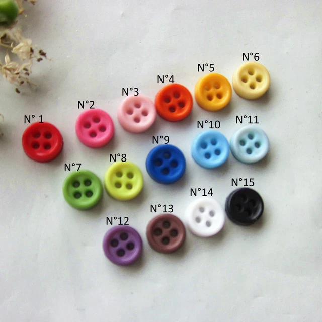 50 Boutons Rouges 6 Mm 2 Trous - Formes Assorties (cœur, étoile…) - Neuf Pour Scrapbooking
