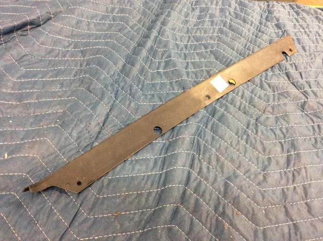 NOS 68 69 70 71 72 Chevelle 442 GTO RH Windshield Pillar Drip Molding 7723670
