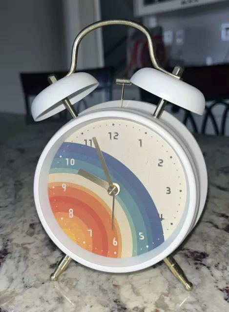 reloj despertador analógico cuerda