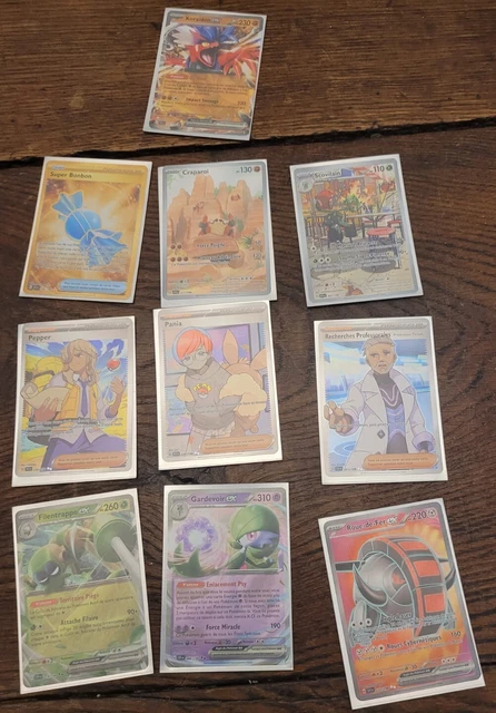 Lot De Cartes Pokémon Gold, Dresseurs Et Autres Écarlate Violet