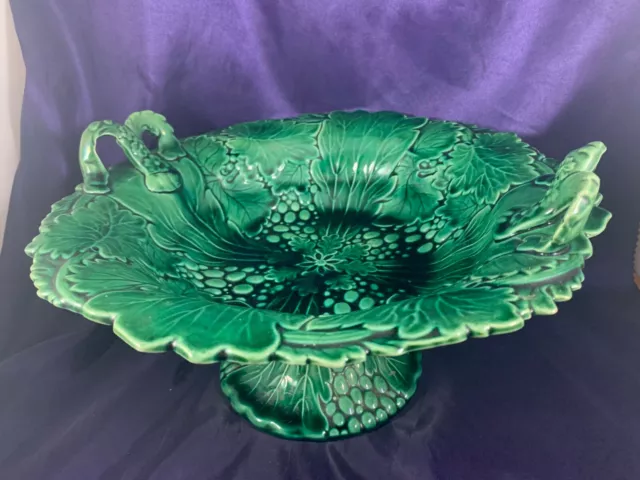 MAJOLICA STRAWBERRY & VINE GREEN FOOTED PEDESTAL COMPOTE circa 1750-1790