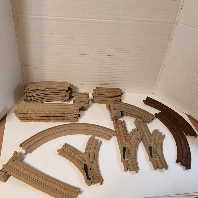HUGE LOT OF Thomas TRACKMASTER TAN Track Straight Curve Split Riser ...