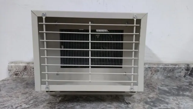 Dayton 2HDA1 208/240VAC 6,398/8,530 BtuH 150/130 CFM Electric Plenum Heater