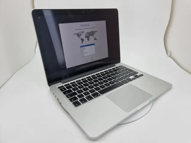 Apple MacBook Pro 13 pollici Intel Core i5 2,7 GHz 8 GB RAM 512 GB SSD 2015 A1502
