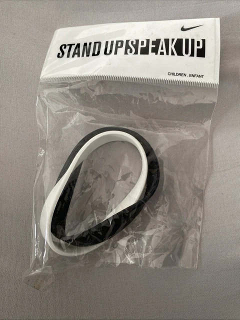 Nike STAND UP SPEAK UP シリコンバンド 2個セット ✓NIKE STAND UP SPEAK UP シリコンバンド ① - メルカリ