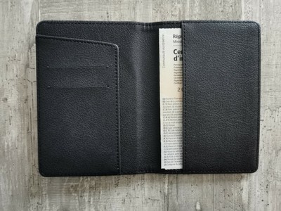 etui carte grise mini