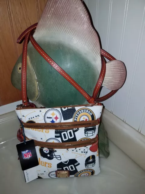 Dooney & Bourke NFL Seahawks Suki Crossbody Bag Med Wristlet