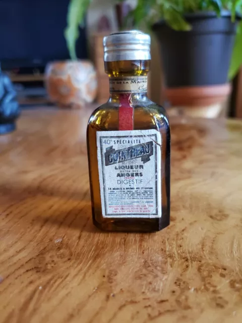 Cointreau Liqueur Miniaturflasche