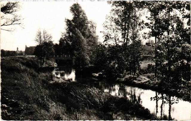 CPA Arpajon Les bords de l'Orge (1362002)
