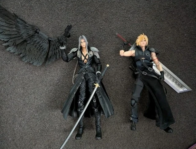 FIGURINE PLAY ARTS Kai Final Fantasy Advent Children: Barrett - Square