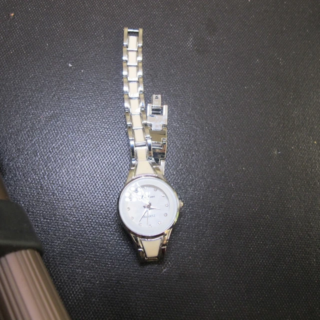 Montre Maty Design Années 60 - Boîtier Et Bracelet Plaque Or - Élégance Vintage