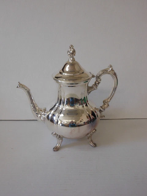 Vintage Leonard Silver Plated 6 Cup Footed Tea Pot w/ Hinged Lid