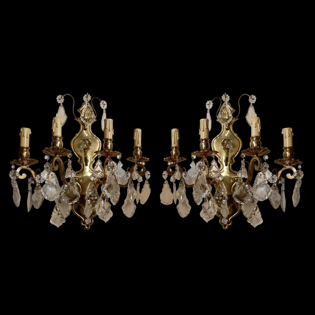 Pareja de apliques antiguos de bronce y cristal estilo francés Luis XV. AA 1464