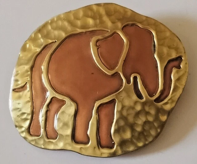 Beautiful Vintage Gold-Tone & Enameleddwzx Copper Elephant brooch Pin Beautiful Vintage Gold-Tone & Enameleddwzx Copper Elephant brooch Pin