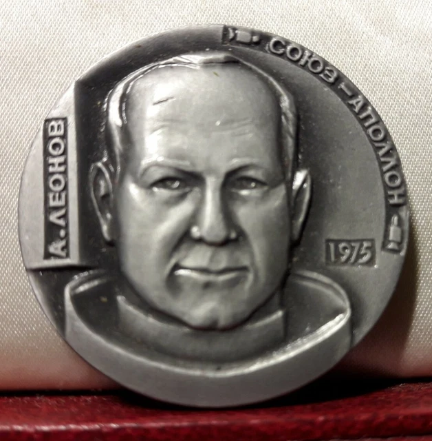 1975 médaille 40mm soviétique Apollo Soyouz Leonov cosmonaute URSS USA ESPACE