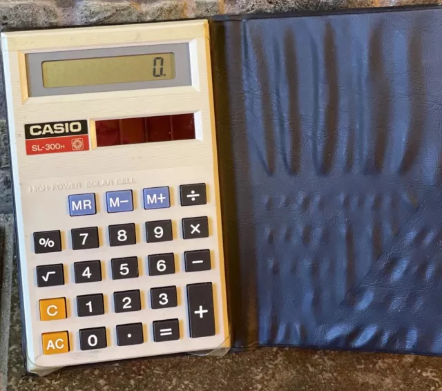 Vintage Casio SL-300H Solar Powered Pocket Calculator in Case-5813