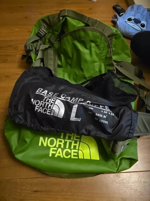 The North Face Duffel Bag In Green. L 90L Holiday Travel Gym Weekend Basecamp