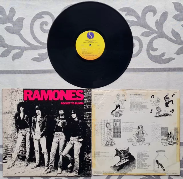 LP Vinyl - RAMONES rocket to Russia - SIRE SR6042 - PUNK