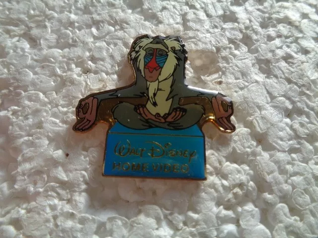 Disney Film The Lion King Rafiki the Baboon metal lapel pin