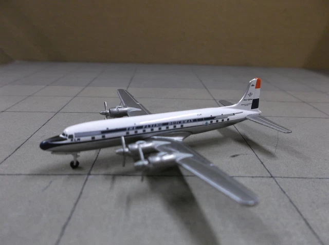 Maqueta A Escala 1/500 Del Avión KLM Douglas DC-6B - Modelo Prefabricado En Metal, Coleccionismo