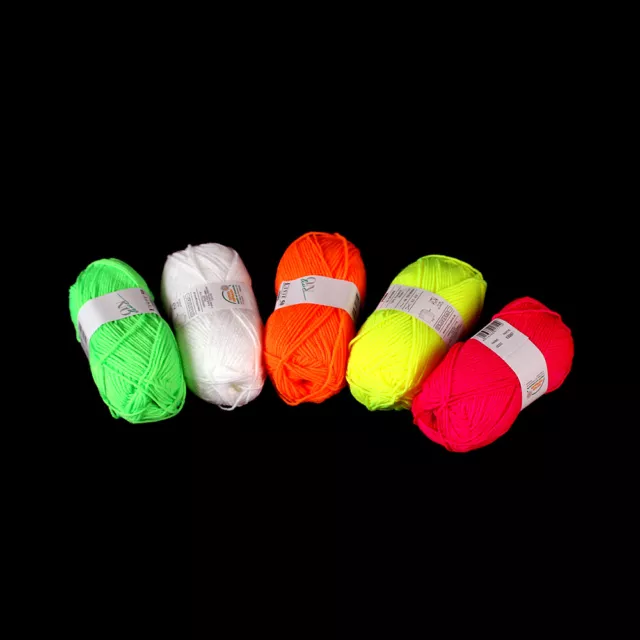 FUNS Neon Styles UV- / Schwarzlicht-Wolle 2 x 5 Farben Set als Dekoration 2