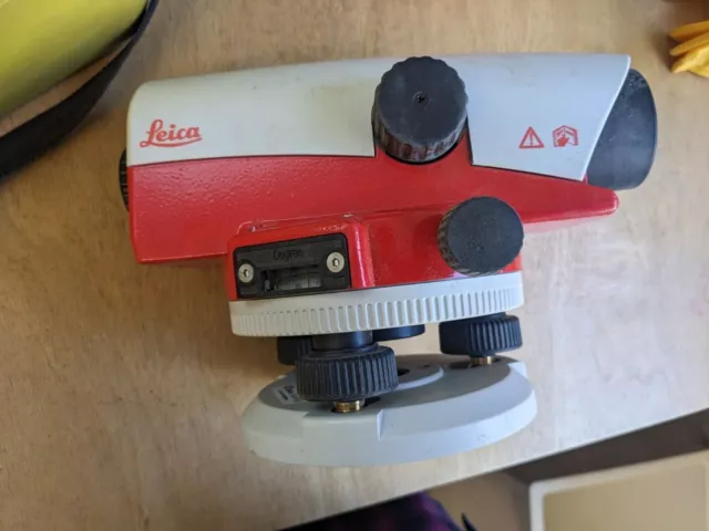 Leica NA720 Livello automatico Leica NA720 Livello automatico