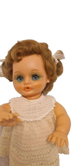 Ancienne Poupée BELLA D 222 habillée toute d'origine en parfait état