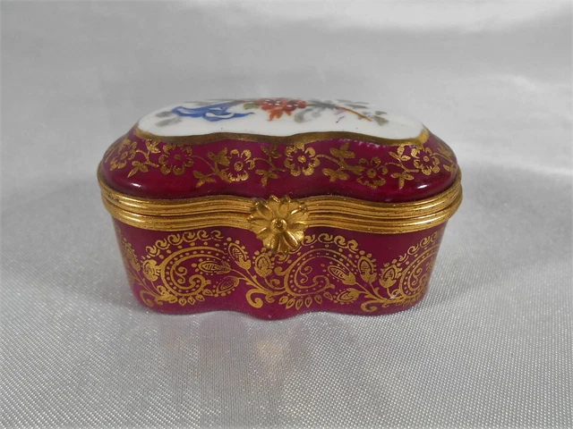 Sublime Boite A Pilule / Bague " Floral " En Porcelaine De Limoges