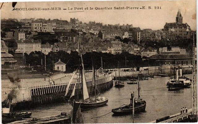 Carte Postale Ancienne (CPA) - LA SEYNE-sur-MER - Le Port Et Les Quais - N°1111653