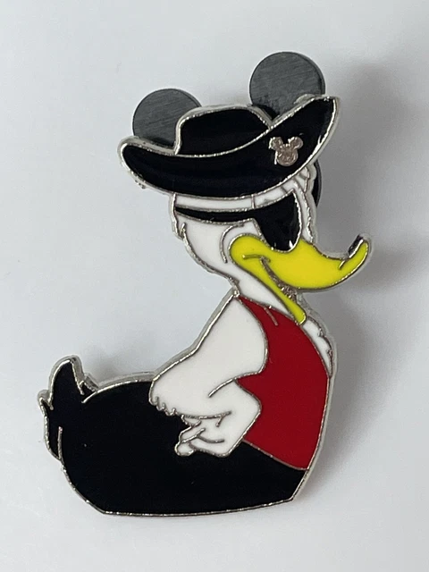 Disney Pirate Donald Duck Rubber Duckie HM WDW Parks Pin Trading