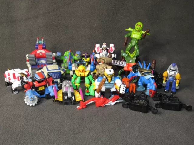 Lot of 20 Vintage Z-Bots Micro Machines Figures LGTI Robots Zbots Lot of 20 Vintage Z-Bots Micro Machines Figures LGTI Robots Zbots