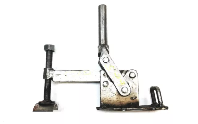 Destaco Curve Spindle Vertical Hold Down Action Toggle Clamp 3-149-832 USED