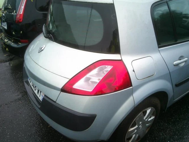 Pare-choc Avant Pour Renault Mégane 2 Phase 1 (1.9 DCI) - Occasion En Bon état - Réf. 620226236R