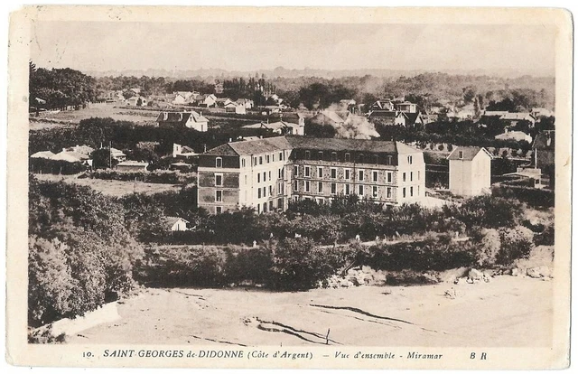 44 SAVENAY LA montée de l'église animée EUR 5,20 - FR