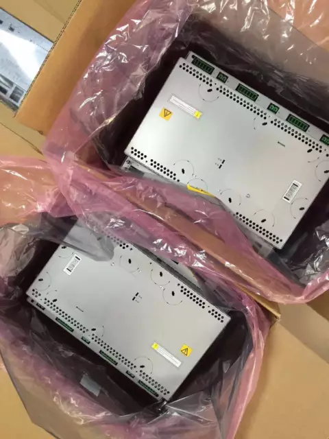 ONE NEW ABB DSQC663 3HAC029818-001 Robot Servo Drive