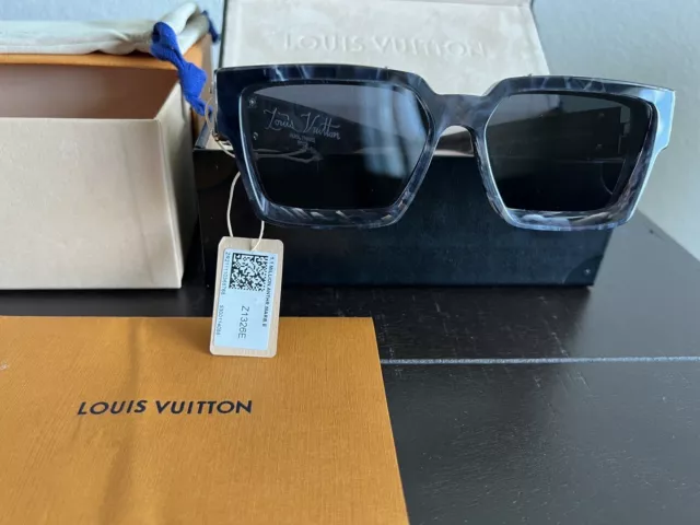 LOUIS VUITTON 1.1 Millionaires Sunglasses Z1326E Marble Grey
