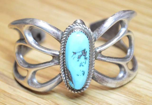 Elaine Sam Navajo Artist Sterling Silver Great Sandcast Bracelet X247D