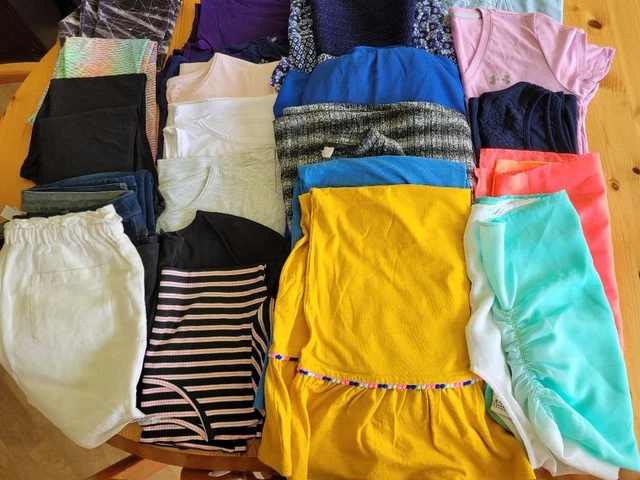 Enorme pacchetto di abbigliamento per ragazze età 13-14 anni. 23 ARTICOLI.