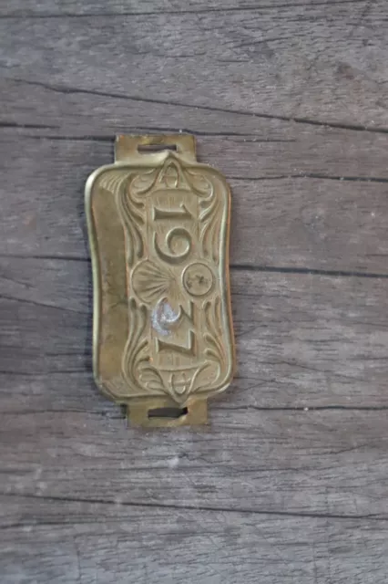 Broche Ancienne En Laiton Doré - Motif Tête De Vélo Art Nouveau - Dimensions 60x27mm